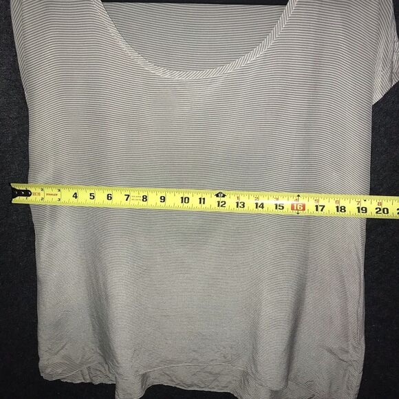 Eileen Fisher Womens Medium Top‎ Tan Stripe Short Sleeve 100% Silk Career Wear - Picture 8 of 10